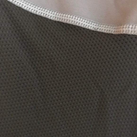 *SOLD*Victoria Secret Cropped Knockout Leggings - Picture 4 of 7